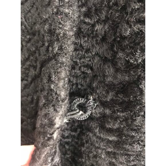 Vintage Livingston’s Black Boucle and fur trimmed 1960s overcoat - Picture 3 of 8